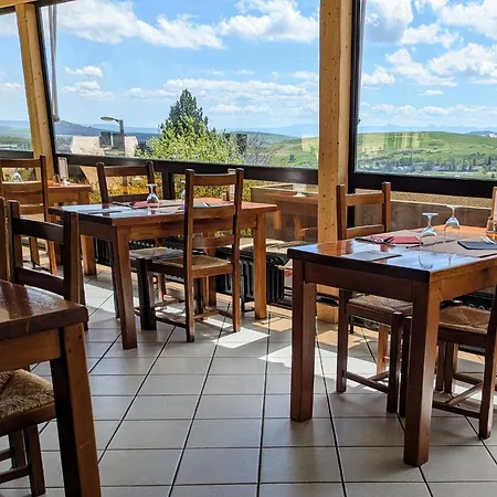 Gergovia Hotel 2*